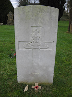 Pvt P Dance grave200
