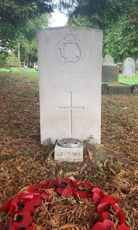 grave for j gubbins