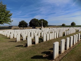 Dantzig Alley CemeteryMametz 2015 2
