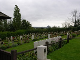 1 SHOTLEY ST MARY CHURCHYARD1