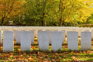 Strand Military Cemetery Ploegsteert 1