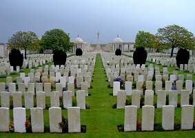 Loos MemorialDud Corner cem