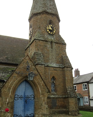 St Giles Memorial Clock Tower400