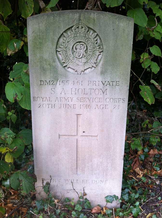 Grave for sa holtom