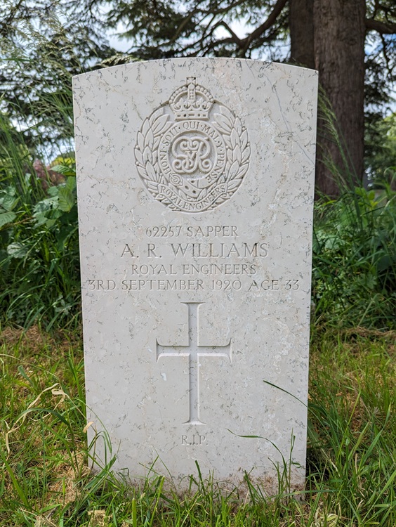 grave for ar williams