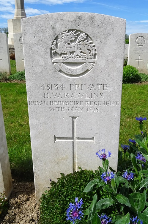 grave for dw rawlins
