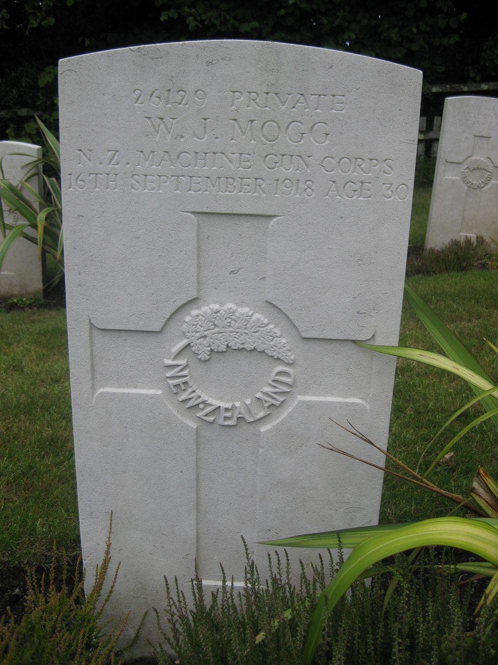 grave for william mogg